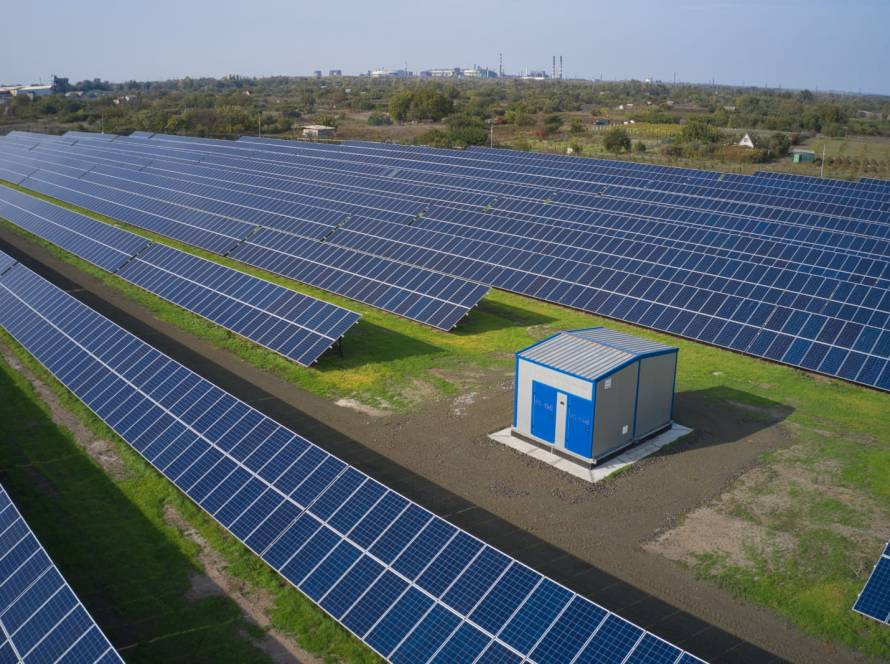 commercial solar solutions with battery storage
