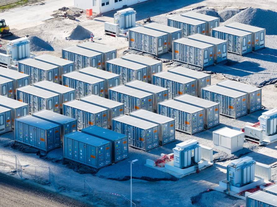 how battery storage helps reduce peak demand costs