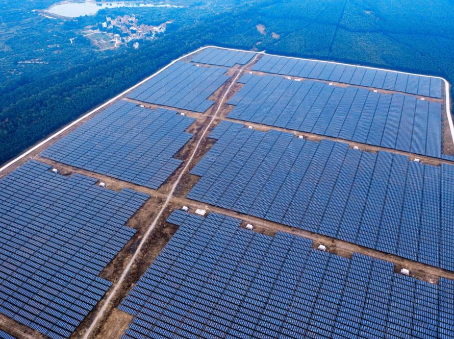 solar EPC for large commercial and industrial projects