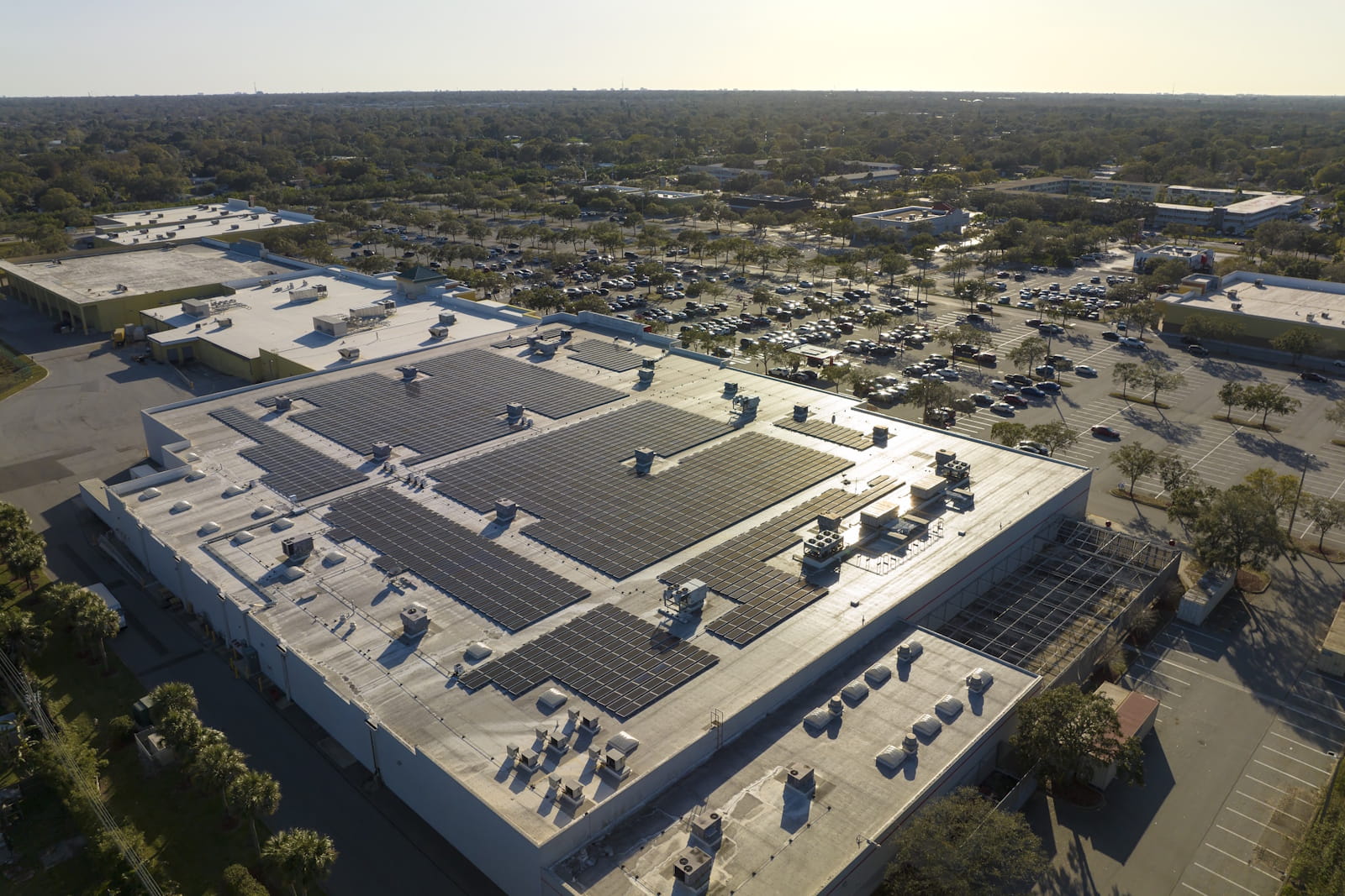 large-scale commercial solar installer